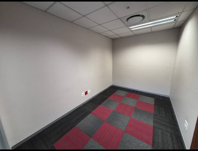 632M² OFFICE TO LET IN WOODMEAD